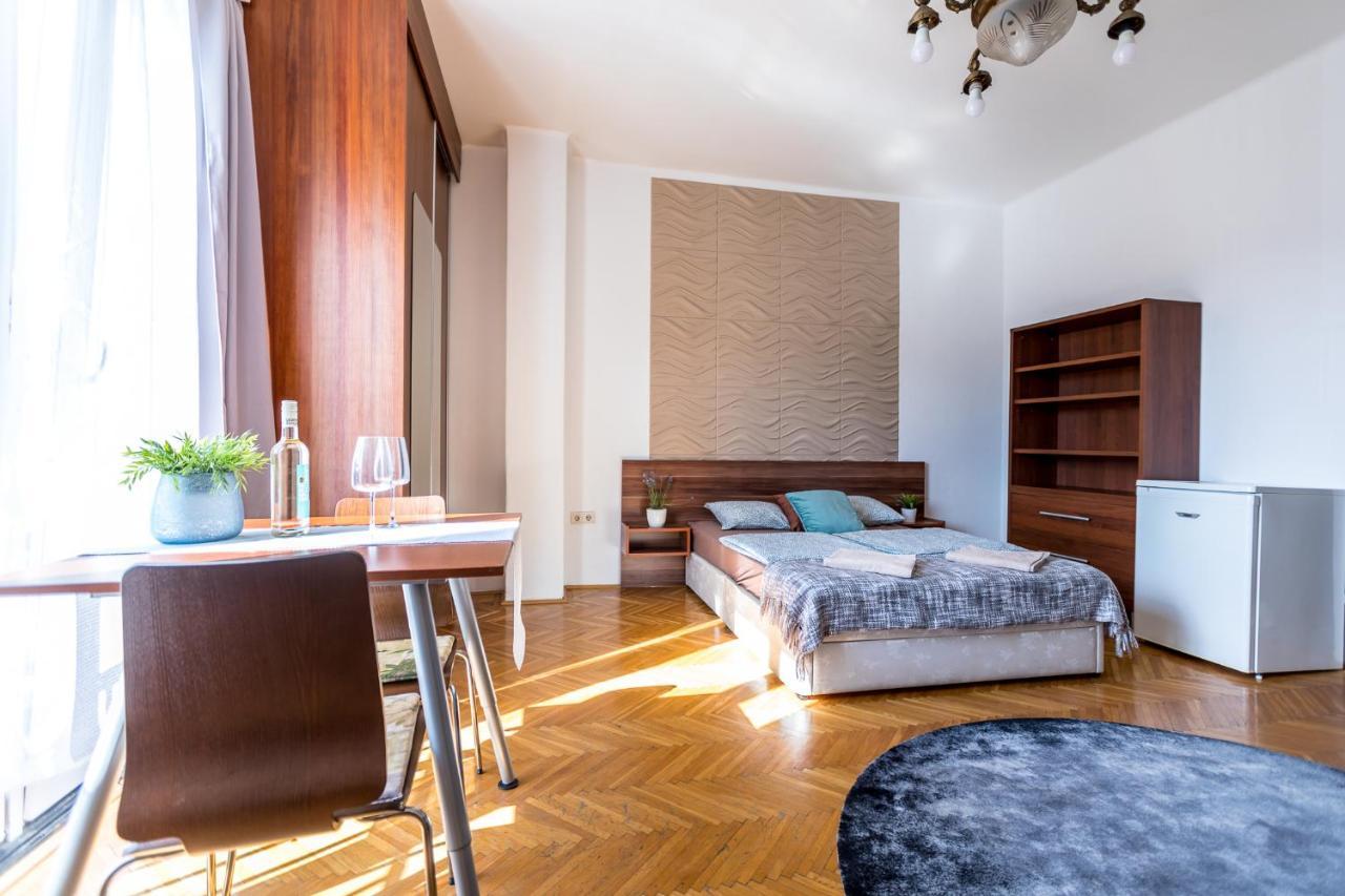 Danube Apartment Budapest Ngoại thất bức ảnh